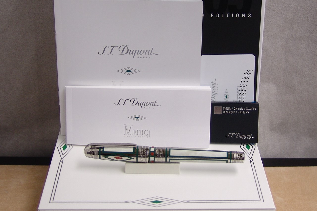 STDupontLimitedEditionMediciFountainPen_B